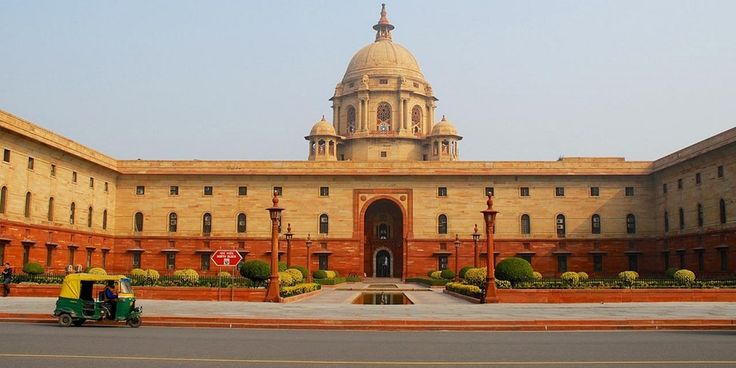 https://mdw-travel-data-us-east-1.s3.amazonaws.com/img/country/India/Rashtrapati-Bhavan/img_01.jpg