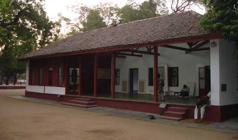 https://mdw-travel-data-us-east-1.s3.amazonaws.com/img/country/India/Sabarmati-Ashram/img_03.jpg