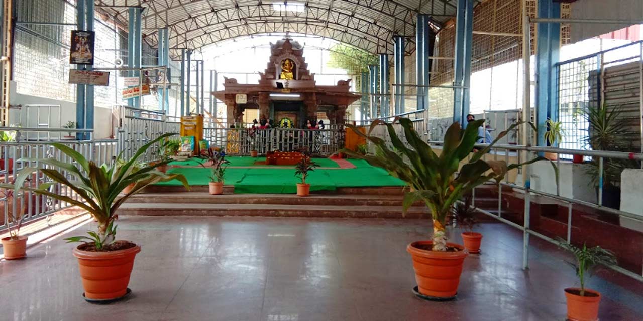 https://mdw-travel-data-us-east-1.s3.amazonaws.com/img/country/India/Sakshi-Ganapati-Temple/img_02.jpg
