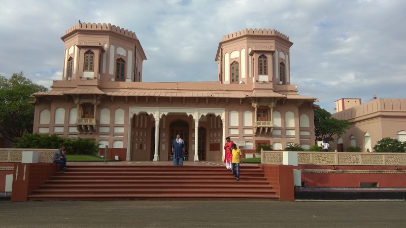 https://mdw-travel-data-us-east-1.s3.amazonaws.com/img/country/India/Sardar-Vallabhbhai-Patel-National-Memorial/img_02.jpg