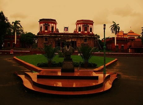 https://mdw-travel-data-us-east-1.s3.amazonaws.com/img/country/India/Sardar-Vallabhbhai-Patel-National-Memorial/img_03.jpg