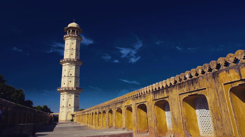 https://mdw-travel-data-us-east-1.s3.amazonaws.com/img/country/India/Sargasuli-Tower/img_02.jpg