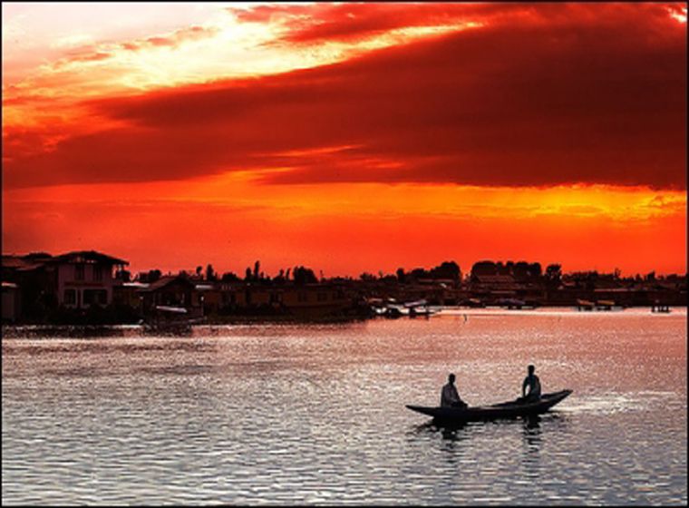 https://mdw-travel-data-us-east-1.s3.amazonaws.com/img/country/India/Shankarpally-Lake/img_03.jpg