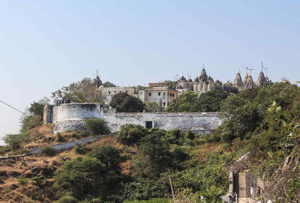 https://mdw-travel-data-us-east-1.s3.amazonaws.com/img/country/India/Shatrunjaya-Hill/img_01.jpg
