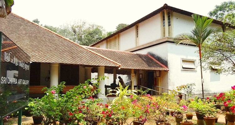 https://mdw-travel-data-us-east-1.s3.amazonaws.com/img/country/India/Shri-Chitra-Art-Gallery/img_03.jpg