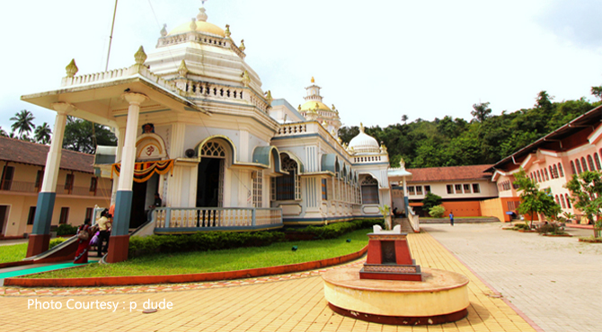 https://mdw-travel-data-us-east-1.s3.amazonaws.com/img/country/India/Shri-Mangeshi-Temple/img_01.jpg