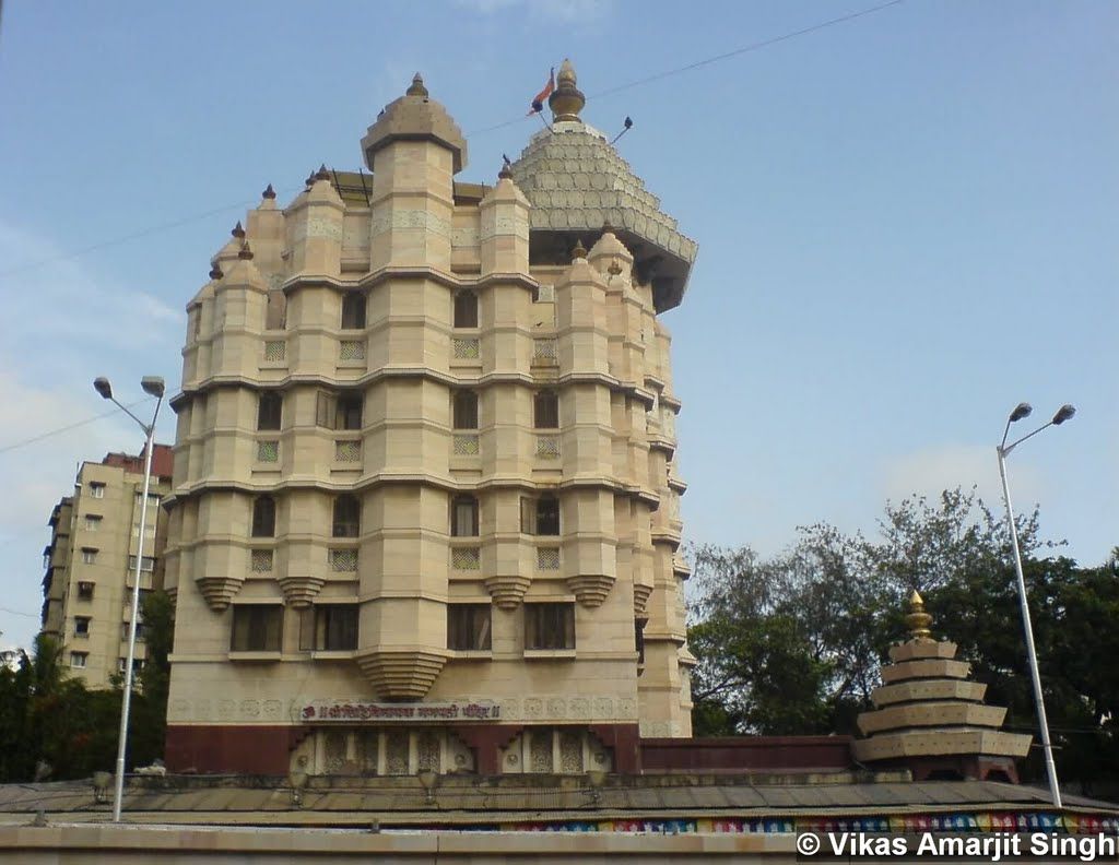 https://mdw-travel-data-us-east-1.s3.amazonaws.com/img/country/India/Siddhivinayak-Temple/img_03.jpg