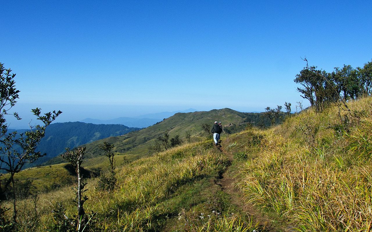 https://mdw-travel-data-us-east-1.s3.amazonaws.com/img/country/India/Singalila-National-Park/img_02.jpg