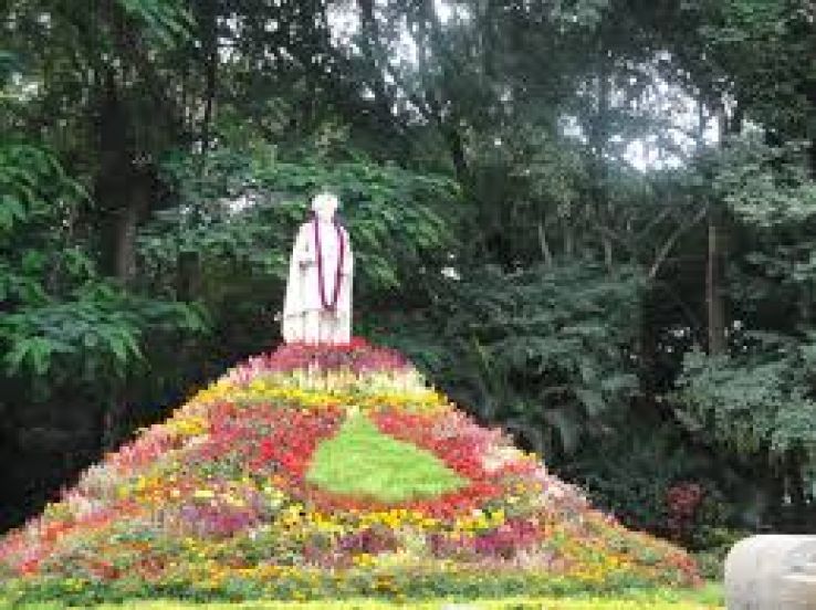 https://mdw-travel-data-us-east-1.s3.amazonaws.com/img/country/India/Sri-Chamarajendra-Park/img_03.jpg