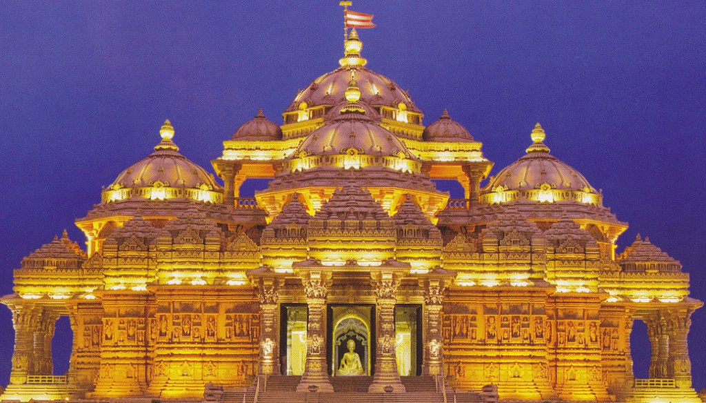 https://mdw-travel-data-us-east-1.s3.amazonaws.com/img/country/India/Swaminarayan-Akshardham/img_02.jpg