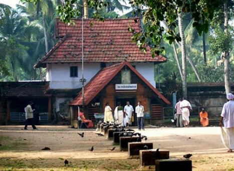 https://mdw-travel-data-us-east-1.s3.amazonaws.com/img/country/India/Thiruvallam-Parashurama-Temple/img_02.jpg