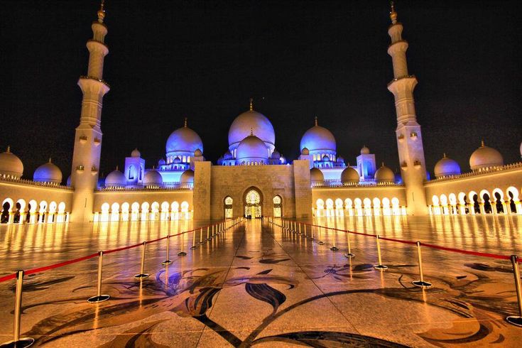 https://mdw-travel-data-us-east-1.s3.amazonaws.com/img/country/India/Thousand-Lights-Mosque/img_00.jpg
