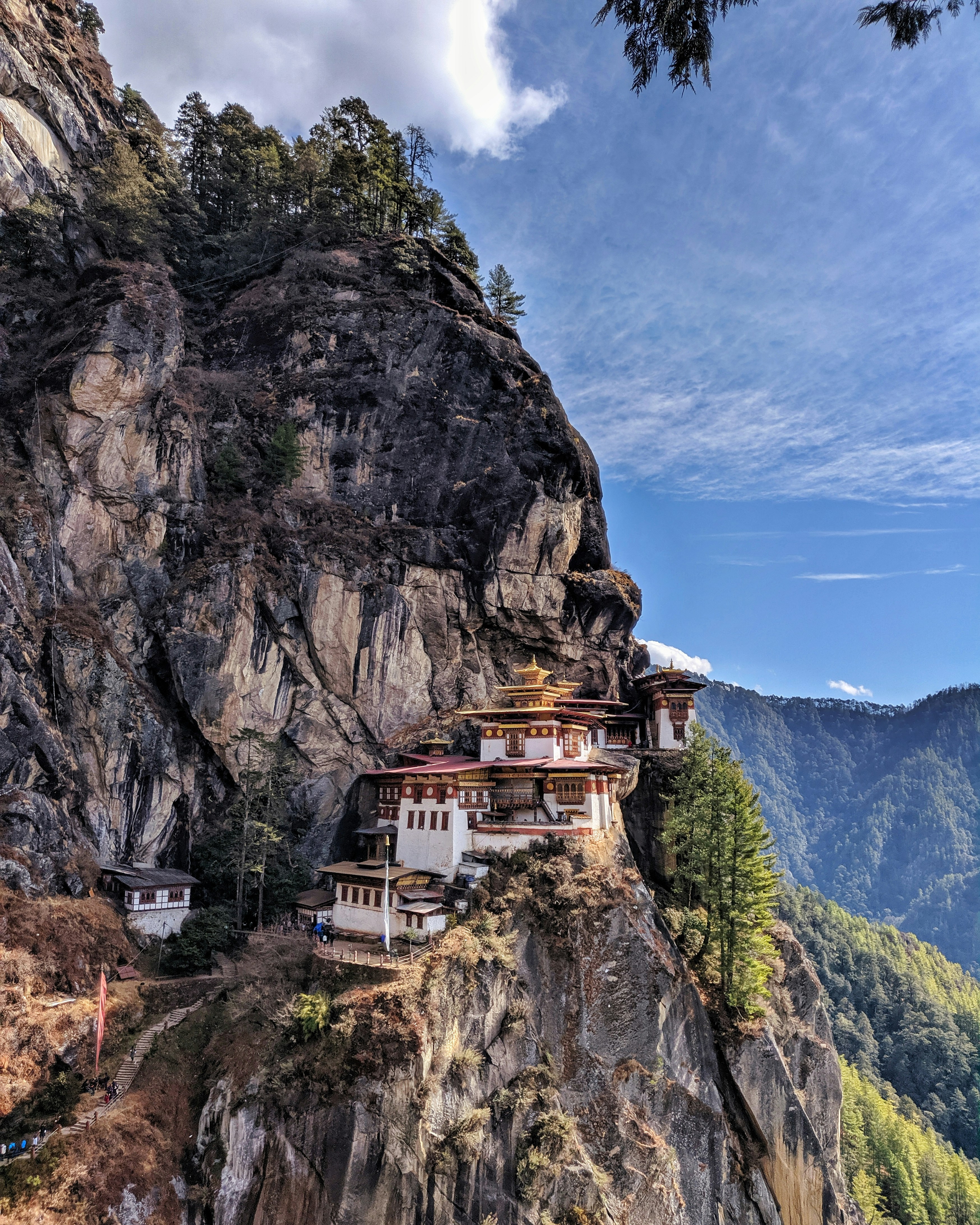https://mdw-travel-data-us-east-1.s3.amazonaws.com/img/country/India/Tiger-Hill/img_03.jpg
