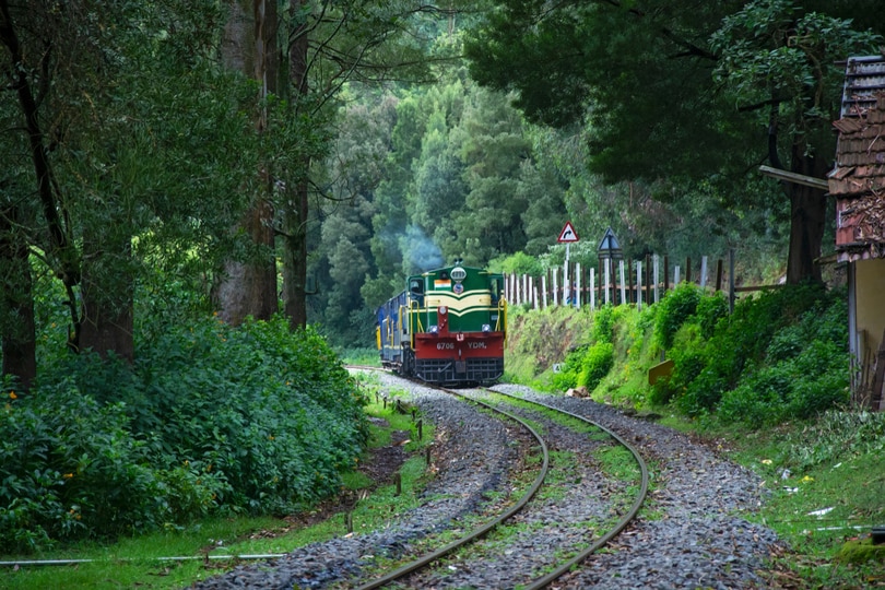 https://mdw-travel-data-us-east-1.s3.amazonaws.com/img/country/India/Toy-Train-Nilgiri-Mountain-Railway/img_03.jpg