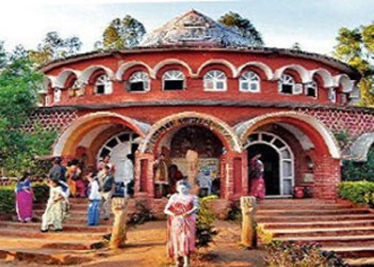 https://mdw-travel-data-us-east-1.s3.amazonaws.com/img/country/India/Tribal-Cultural-Museum/img_02.jpg