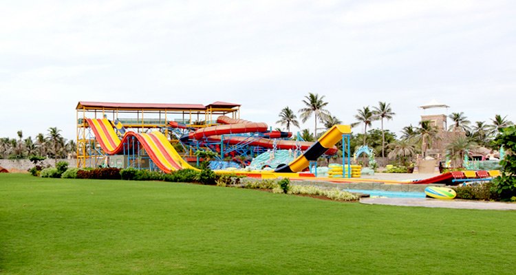 https://mdw-travel-data-us-east-1.s3.amazonaws.com/img/country/India/VGP-Universal-Kingdom/img_01.jpg