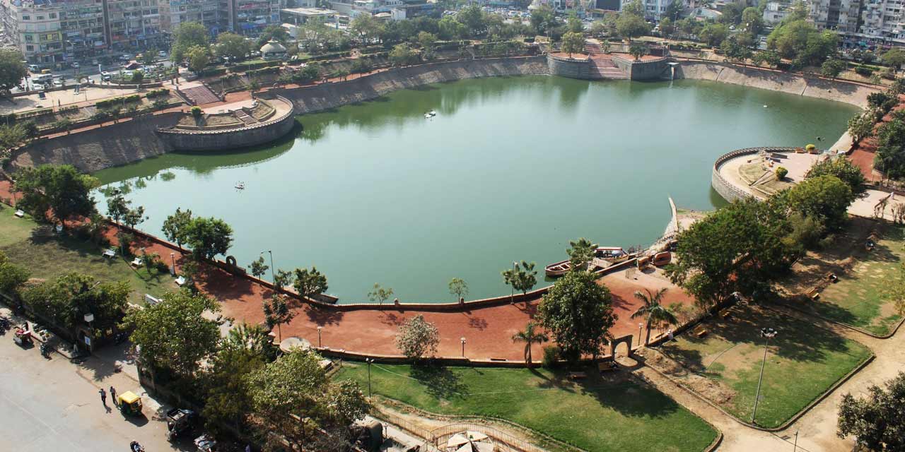 https://mdw-travel-data-us-east-1.s3.amazonaws.com/img/country/India/Vastrapur-Lake/img_00.jpg