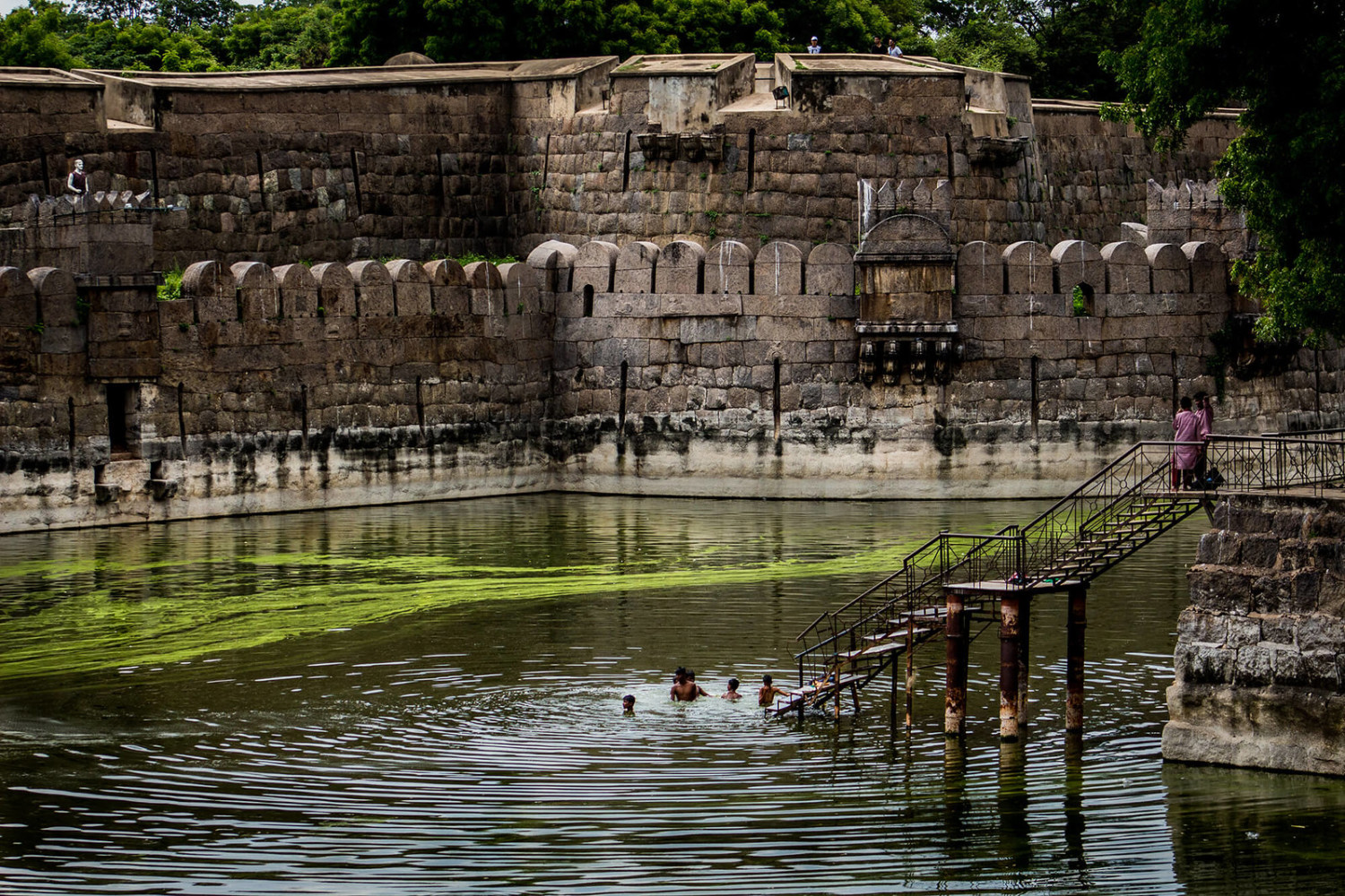 https://mdw-travel-data-us-east-1.s3.amazonaws.com/img/country/India/Vellore-Fort/img_01.jpg