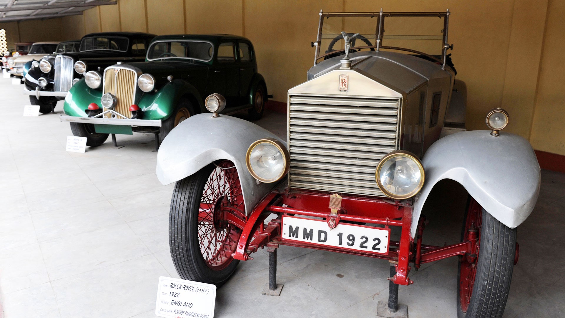 https://mdw-travel-data-us-east-1.s3.amazonaws.com/img/country/India/Vintage-Collection-of-Classic-Cars-Museum/img_01.jpg