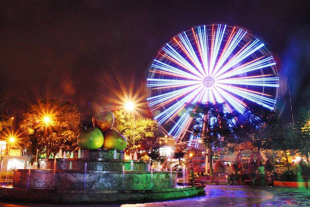 https://mdw-travel-data-us-east-1.s3.amazonaws.com/img/country/Indonesia/Alun-Alun-Pekanbaru/img_03.jpg