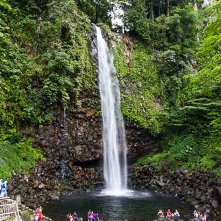 https://mdw-travel-data-us-east-1.s3.amazonaws.com/img/country/Indonesia/Anai-Valley-Waterfall/img_01.jpg