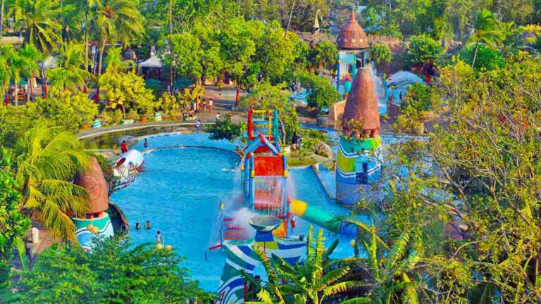 https://mdw-travel-data-us-east-1.s3.amazonaws.com/img/country/Indonesia/Ancol-Dreamland/img_01.jpg