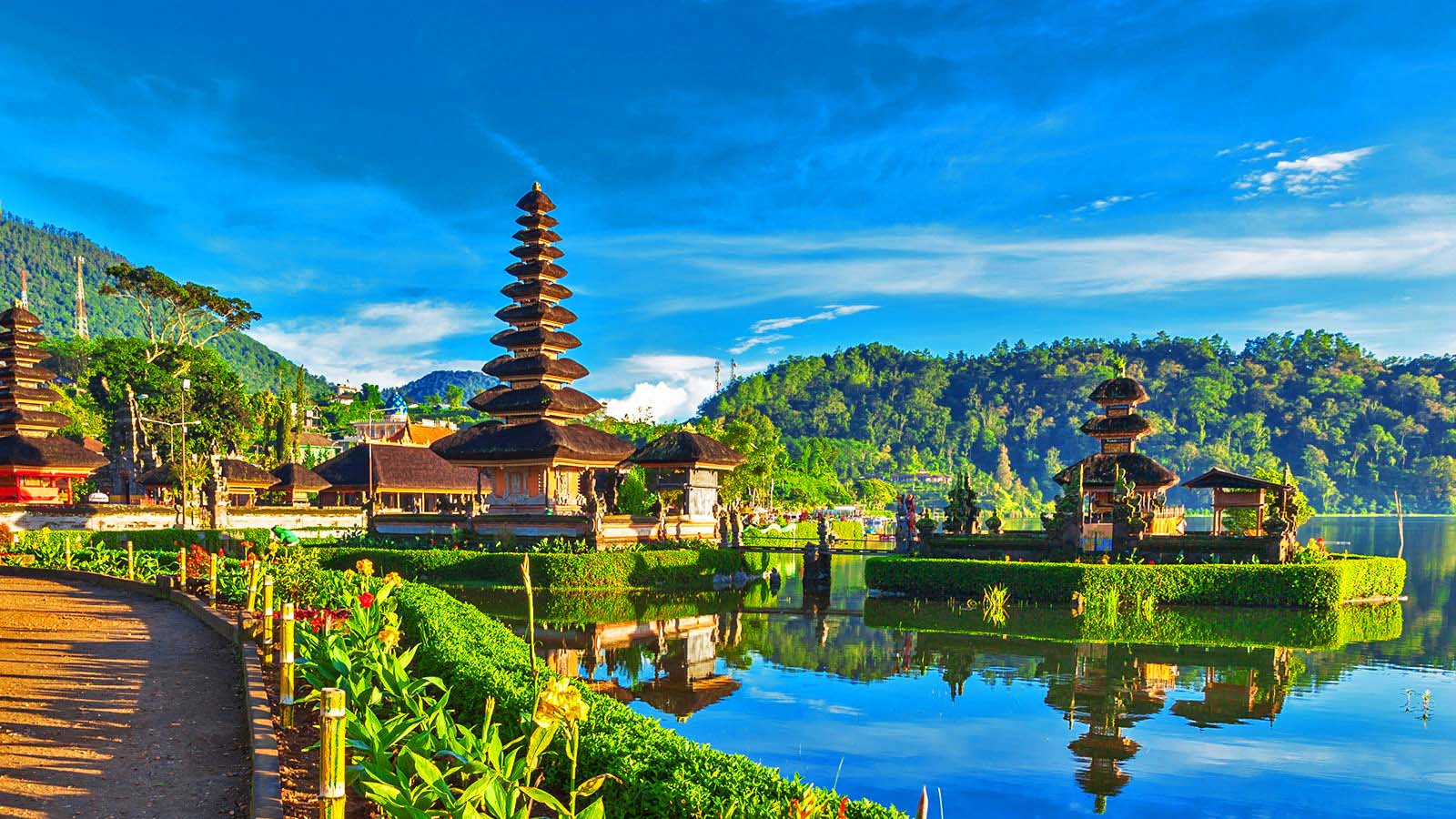 https://mdw-travel-data-us-east-1.s3.amazonaws.com/img/country/Indonesia/BPM-Tower/img_01.jpg