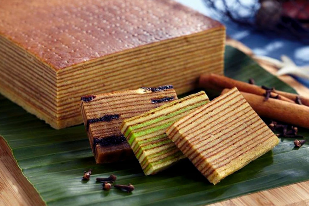 https://mdw-travel-data-us-east-1.s3.amazonaws.com/img/country/Indonesia/Batam-Layer-Cake-and-Bakery/img_00.jpg
