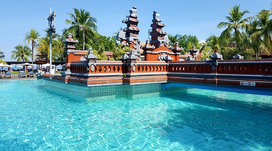 https://mdw-travel-data-us-east-1.s3.amazonaws.com/img/country/Indonesia/Bintang-Hill/img_01.jpg
