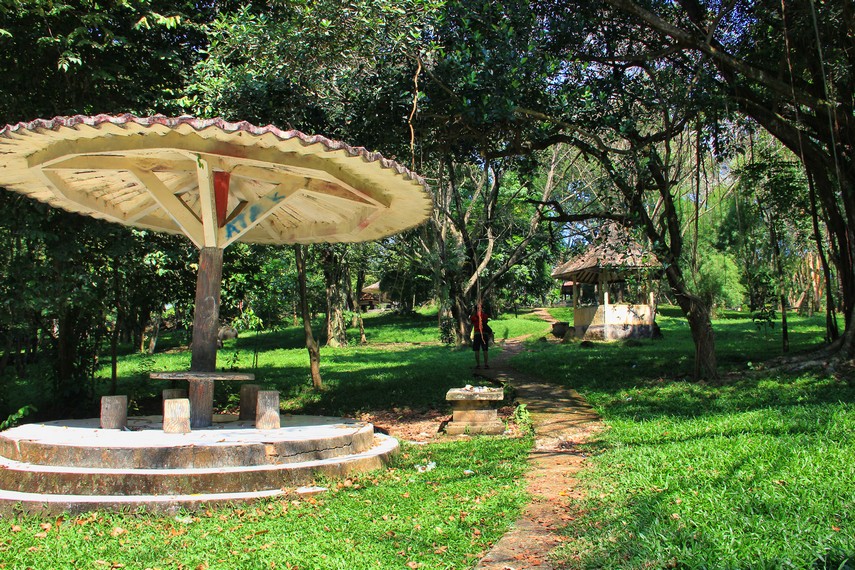 https://mdw-travel-data-us-east-1.s3.amazonaws.com/img/country/Indonesia/Bukit-Siguntang/img_02.jpg