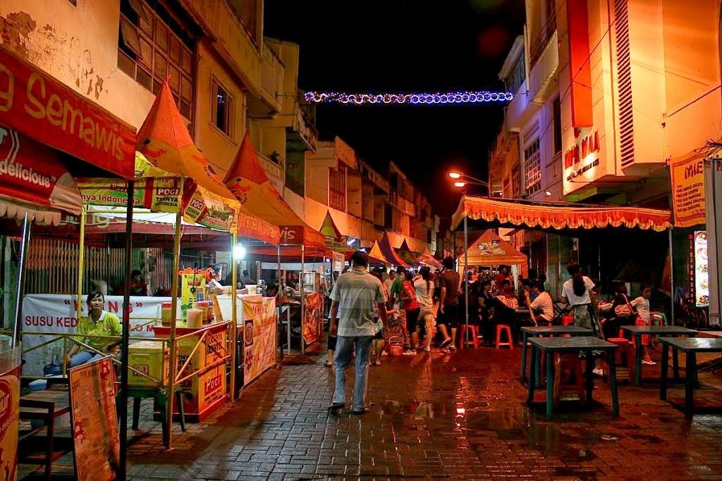 https://mdw-travel-data-us-east-1.s3.amazonaws.com/img/country/Indonesia/Chinatown-Semarang/img_01.jpg