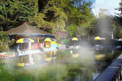 https://mdw-travel-data-us-east-1.s3.amazonaws.com/img/country/Indonesia/Ciater-Hot-Springs/img_03.jpg