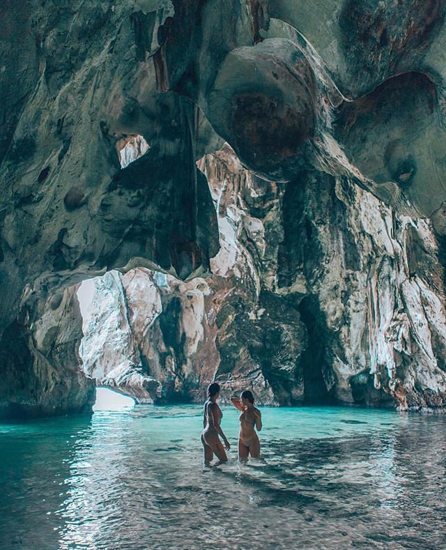 https://mdw-travel-data-us-east-1.s3.amazonaws.com/img/country/Indonesia/Dabosingkep-Cave/img_03.jpg