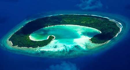 https://mdw-travel-data-us-east-1.s3.amazonaws.com/img/country/Indonesia/G-Land--Plengkung-Beach-/img_02.jpg