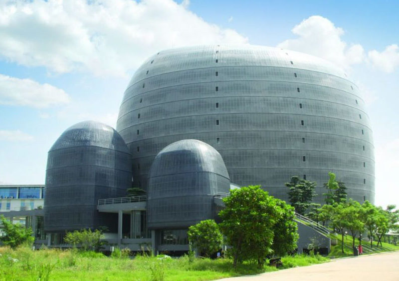 https://mdw-travel-data-us-east-1.s3.amazonaws.com/img/country/Indonesia/Gading-Serpong-Central-Business-District/img_01.jpg