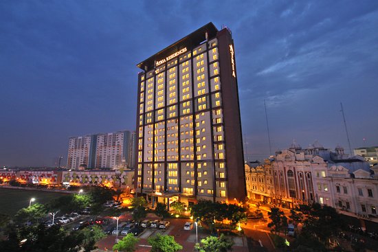 https://mdw-travel-data-us-east-1.s3.amazonaws.com/img/country/Indonesia/Gading-Serpong-Central-Business-District/img_03.jpg