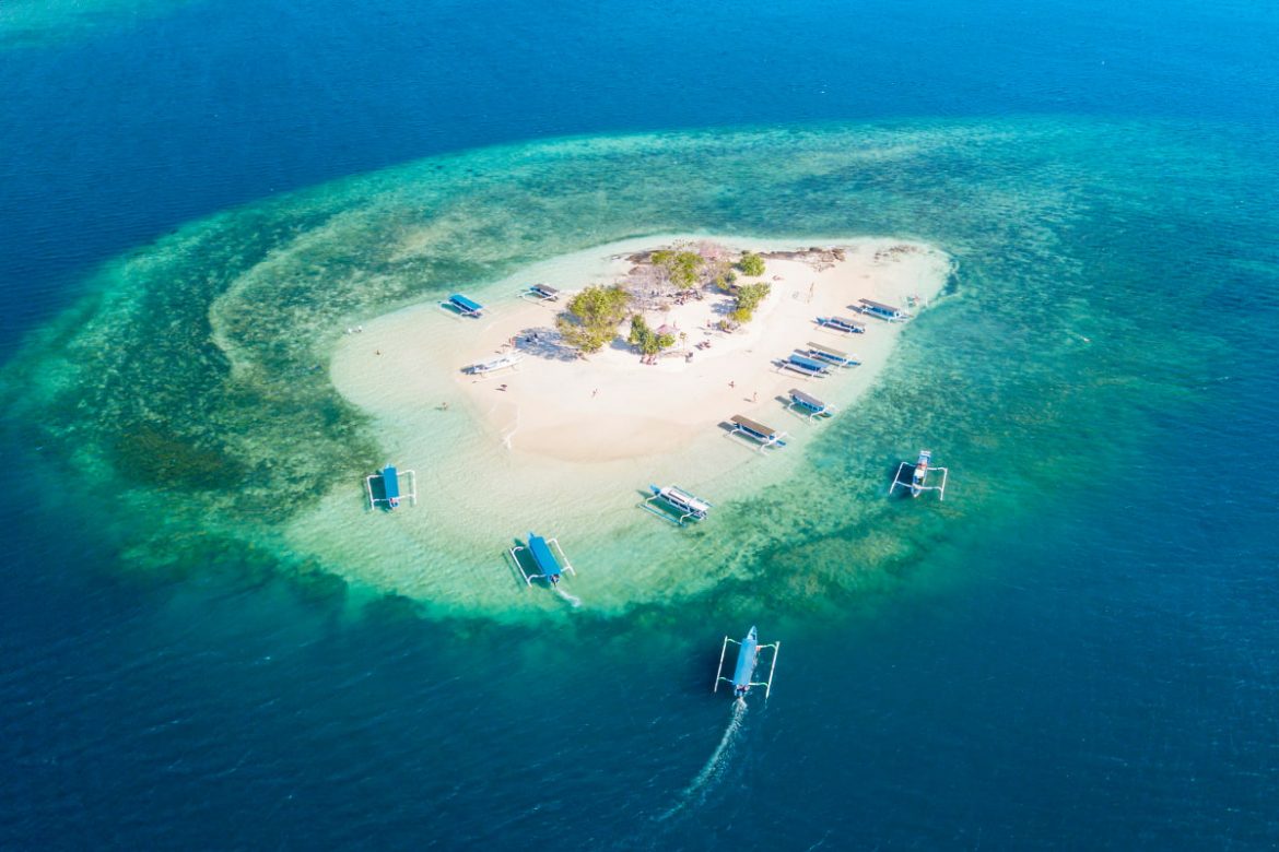 https://mdw-travel-data-us-east-1.s3.amazonaws.com/img/country/Indonesia/Gili-Kedis/img_01.jpg