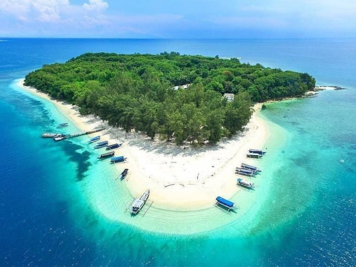 https://mdw-travel-data-us-east-1.s3.amazonaws.com/img/country/Indonesia/Gili-Nanggu/img_00.jpg