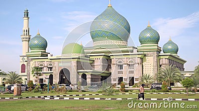 https://mdw-travel-data-us-east-1.s3.amazonaws.com/img/country/Indonesia/Great-Mosque-of-An-Nur/img_03.jpg