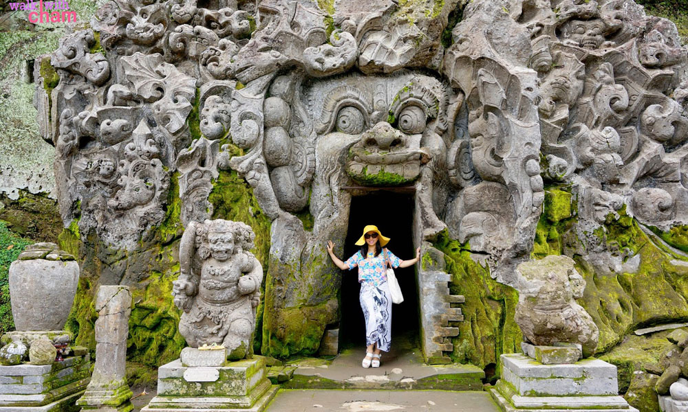 https://mdw-travel-data-us-east-1.s3.amazonaws.com/img/country/Indonesia/Gua-Srunggo/img_04.jpg