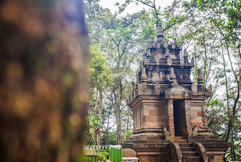 https://mdw-travel-data-us-east-1.s3.amazonaws.com/img/country/Indonesia/Gua-Srunggo/img_05.jpg