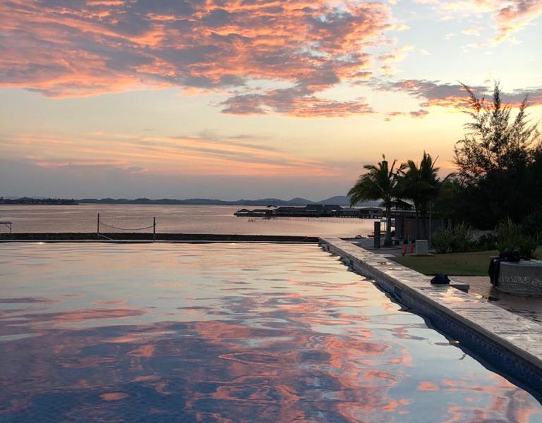 https://mdw-travel-data-us-east-1.s3.amazonaws.com/img/country/Indonesia/Harris-Resort-Barelang/img_02.jpg