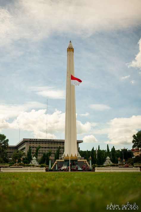 https://mdw-travel-data-us-east-1.s3.amazonaws.com/img/country/Indonesia/Heroic-Surabaya-Monument/img_03.jpg