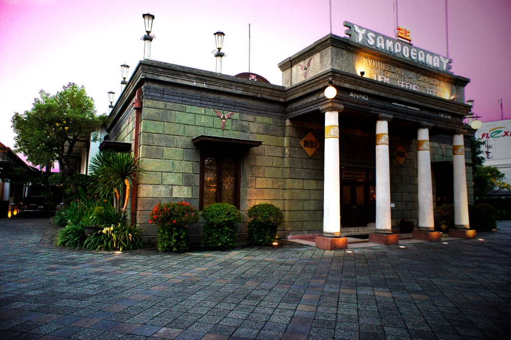 https://mdw-travel-data-us-east-1.s3.amazonaws.com/img/country/Indonesia/House-of-Sampoerna/img_01.jpg
