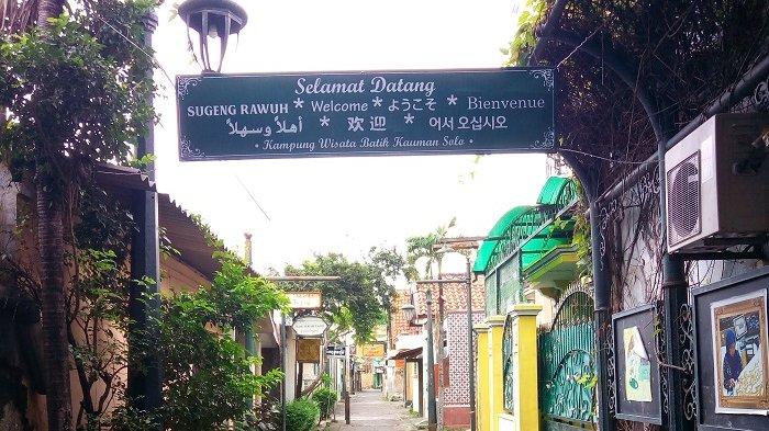 https://mdw-travel-data-us-east-1.s3.amazonaws.com/img/country/Indonesia/Kampung-Batik-Kauman/img_01.jpg