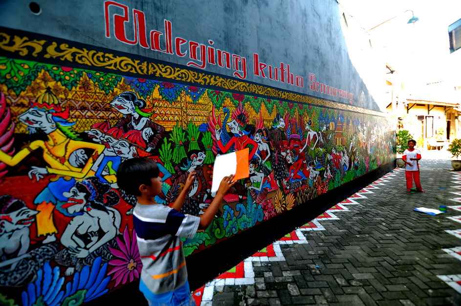 https://mdw-travel-data-us-east-1.s3.amazonaws.com/img/country/Indonesia/Kampung-Batik-Kauman/img_02.jpg