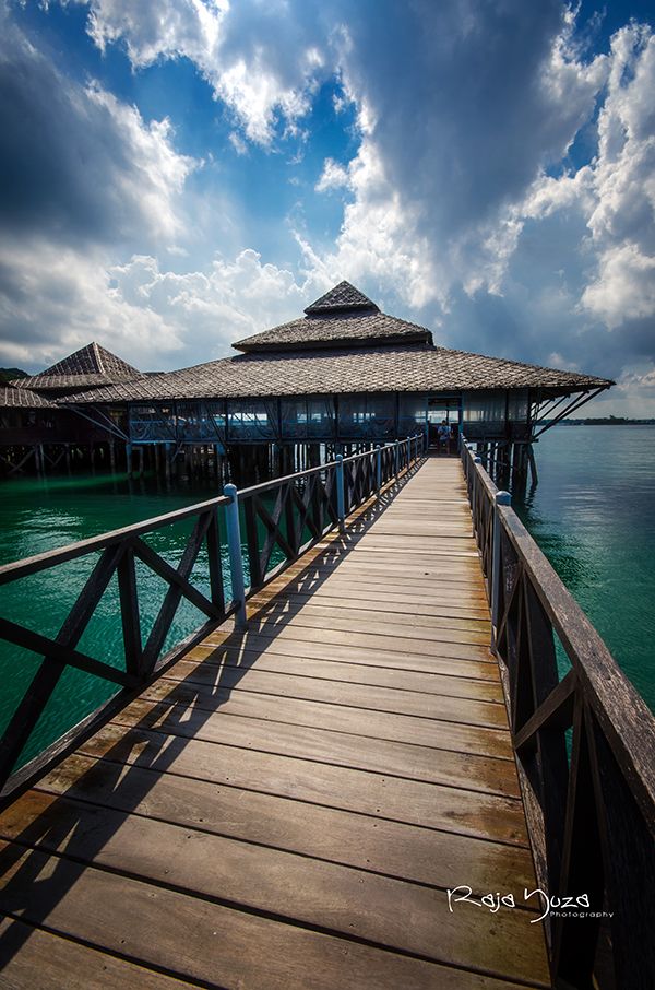 https://mdw-travel-data-us-east-1.s3.amazonaws.com/img/country/Indonesia/Kelong-Island/img_01.jpg