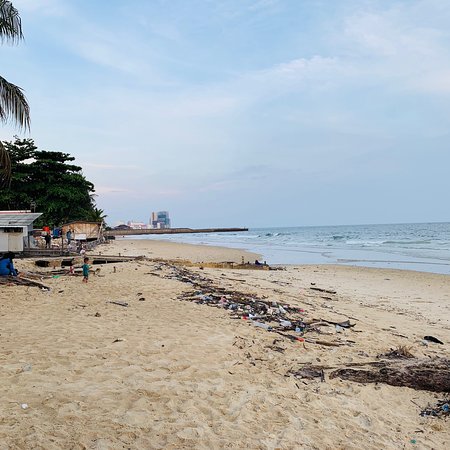 https://mdw-travel-data-us-east-1.s3.amazonaws.com/img/country/Indonesia/Kemala-Beach/img_02.jpg