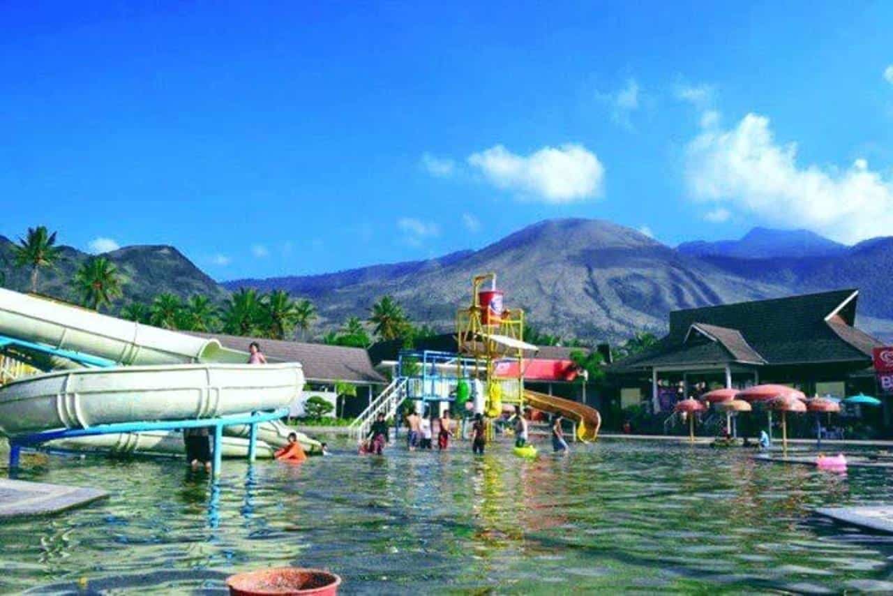 https://mdw-travel-data-us-east-1.s3.amazonaws.com/img/country/Indonesia/Kolam-Renang-Alam-Wisata-Jomblang/img_02.jpg