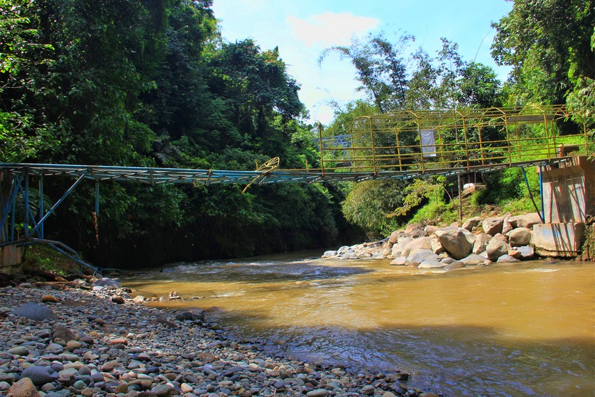 https://mdw-travel-data-us-east-1.s3.amazonaws.com/img/country/Indonesia/Lematang-Indah-Tourist-Park/img_02.jpg